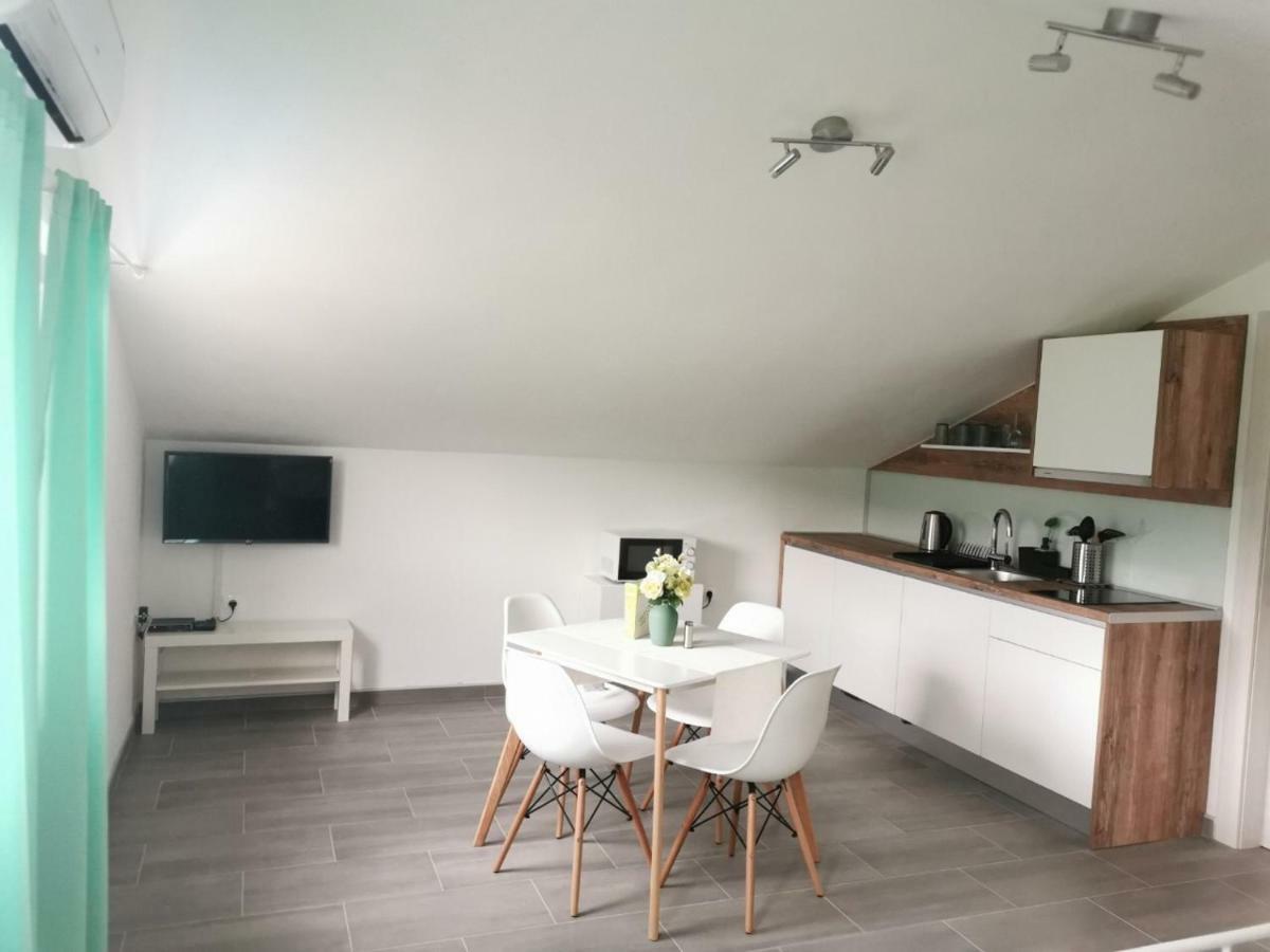 Vila Zdenka Novi Vinodolski Kültér fotó