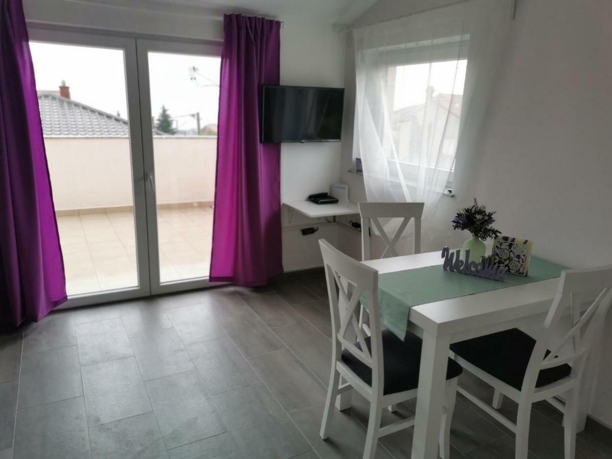 Vila Zdenka Apartman Novi Vinodolski Kültér fotó